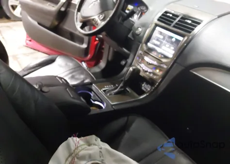 2011 Lincoln Mkx z USA, uszkodzony, nr VIN 2LMDJ8JK2BBJ28660